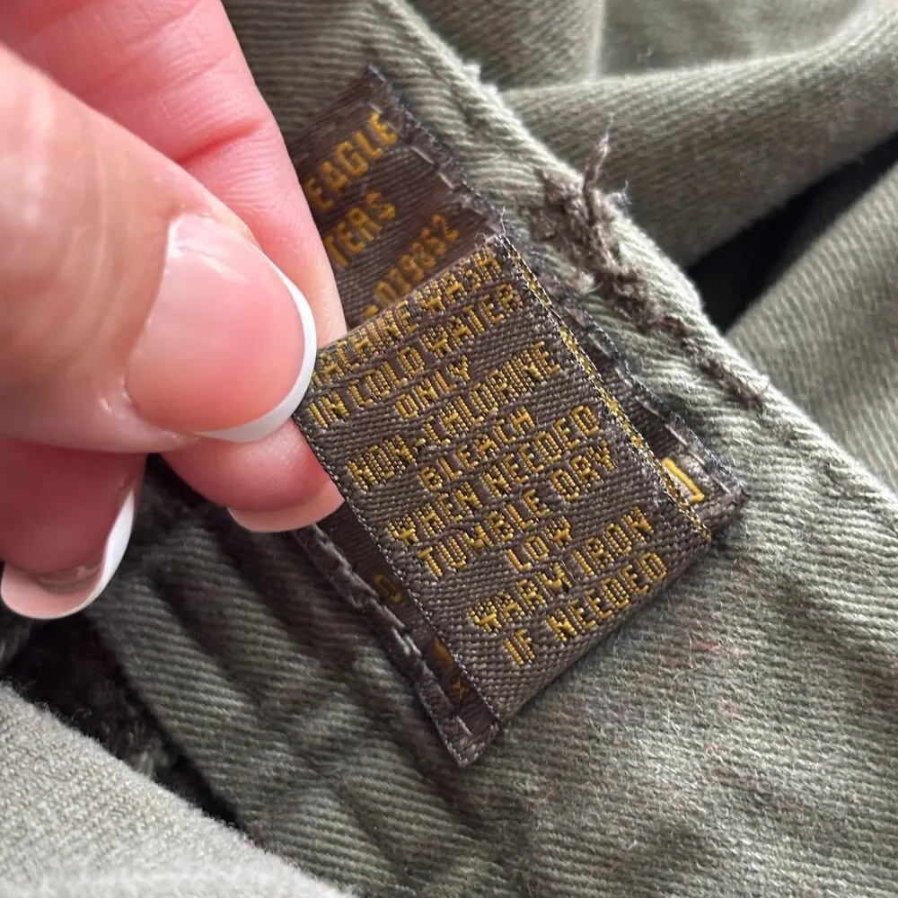 American Eagle Men Vintage Y2K Cargo Shorts Raw Frayed Hem Baggy Green 30 G294